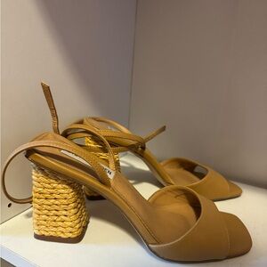 Steve Madden Tan Mustard Braided Block Heel Sandals
